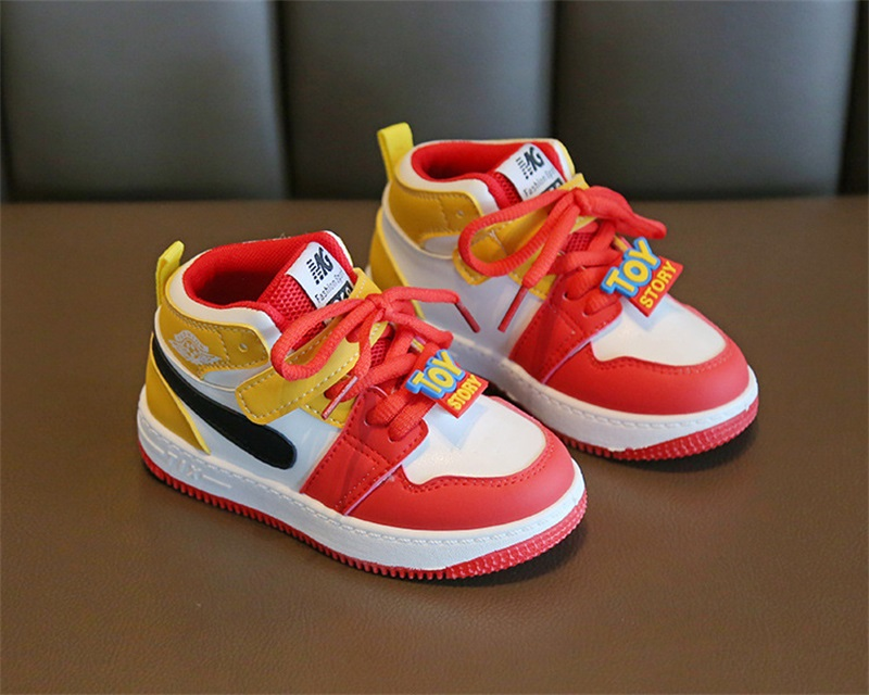 Children's  colored sneakers TOY