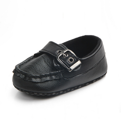 Moccasin with buckle for babies