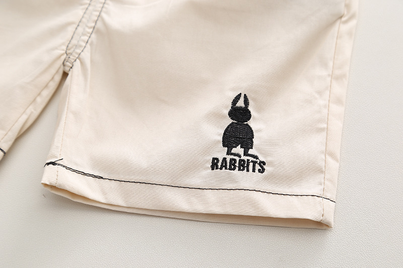 Children's set with an embroidered rabbit in the pocket