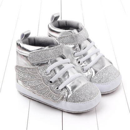 Sneakers for babies with glitter and wings