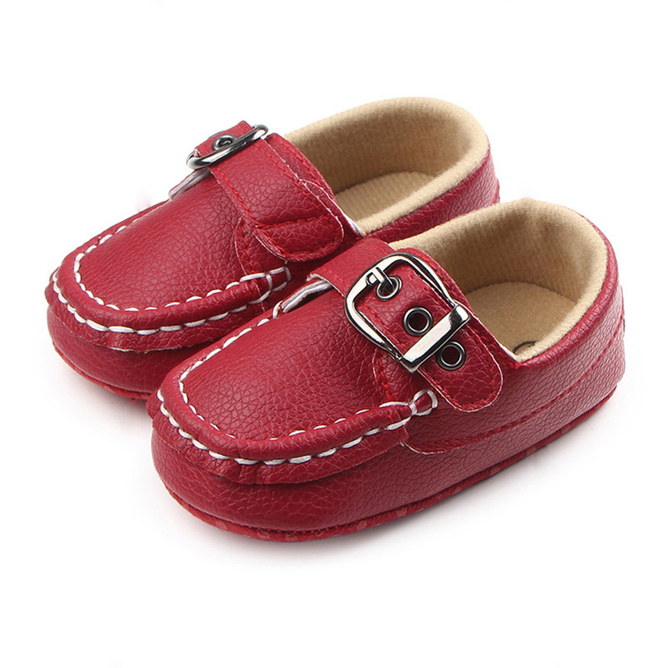 Moccasin with buckle for babies