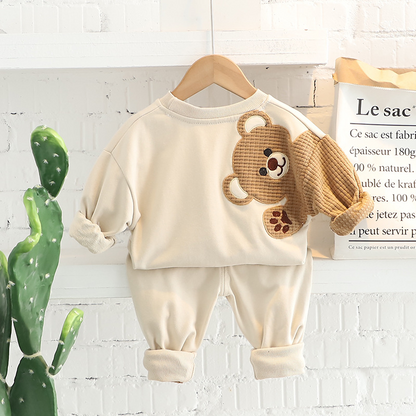 Children's winter set with bear