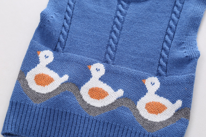 Children's set with vest with little ducks