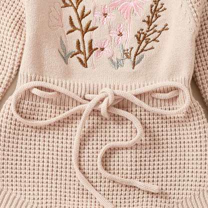 Minimalist Children's Body embroidered with flowers