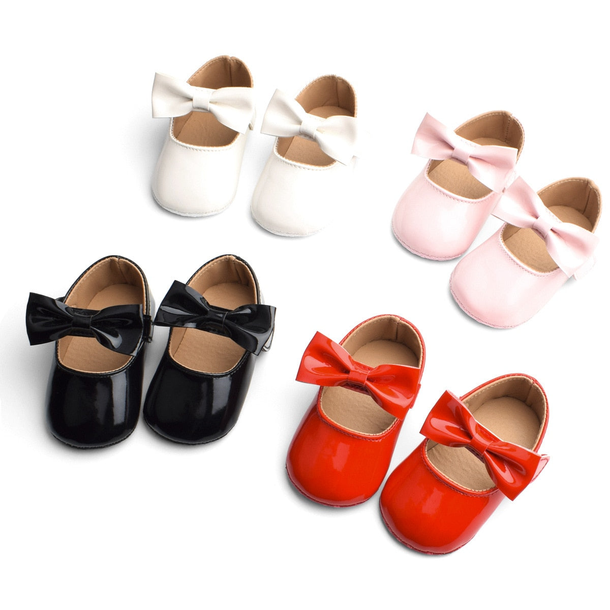 Baby shoes with lace-up