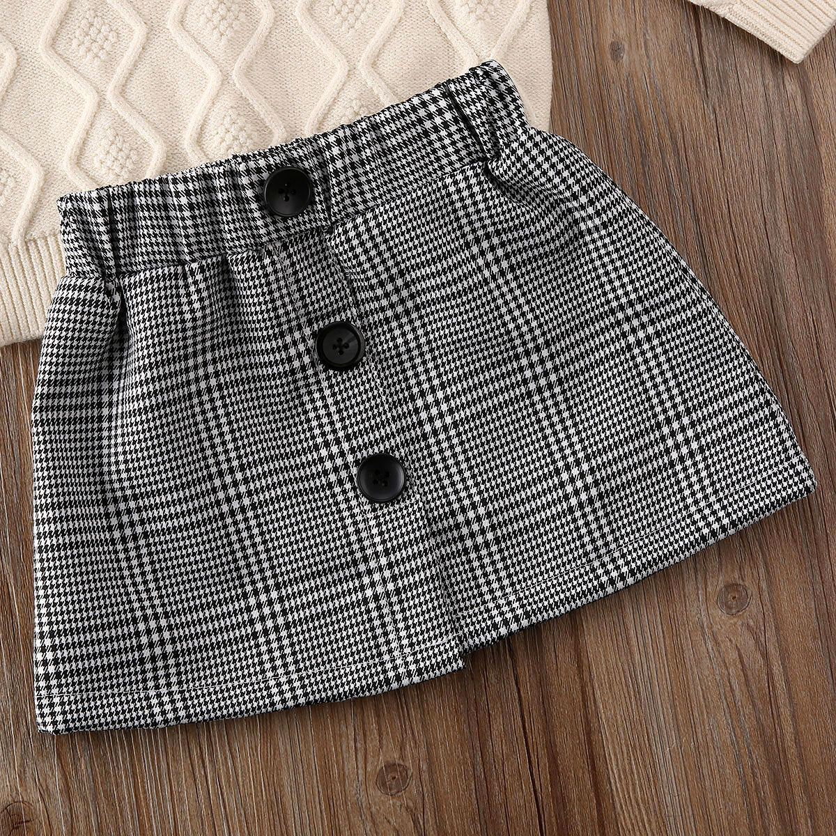 Children's 2-piece set with plaid skirt