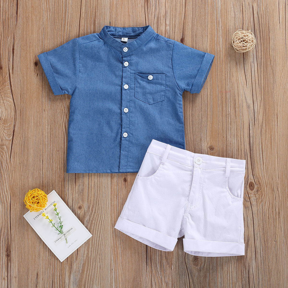 Boys short-sleeved shirt and shorts set