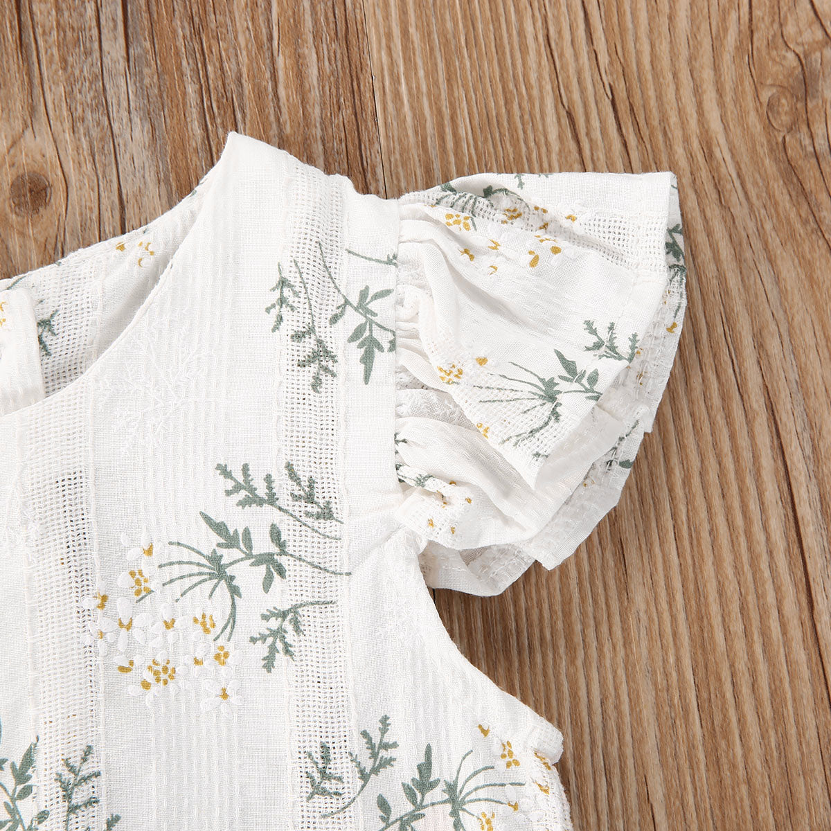 Baby Bodysuit with flowers + headband