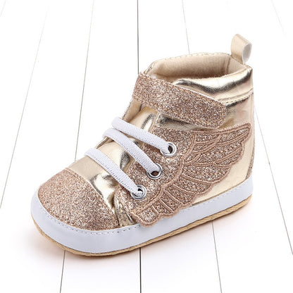 Sneakers for babies with glitter and wings