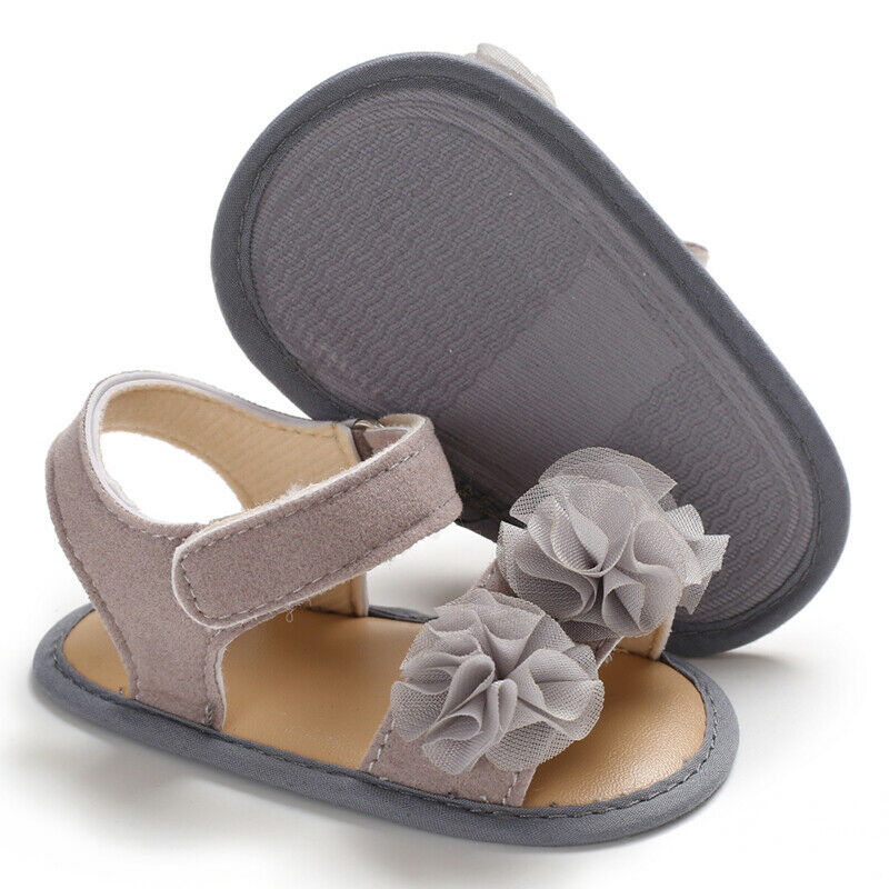 Sandal for baby girl with flowers