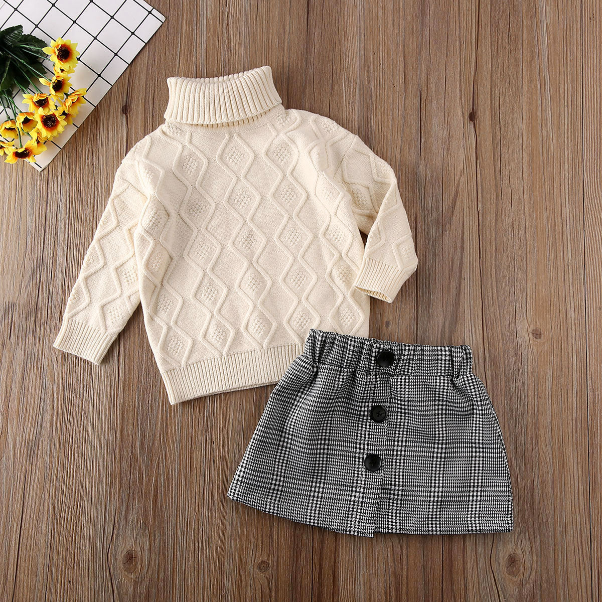 Children's 2-piece set with plaid skirt