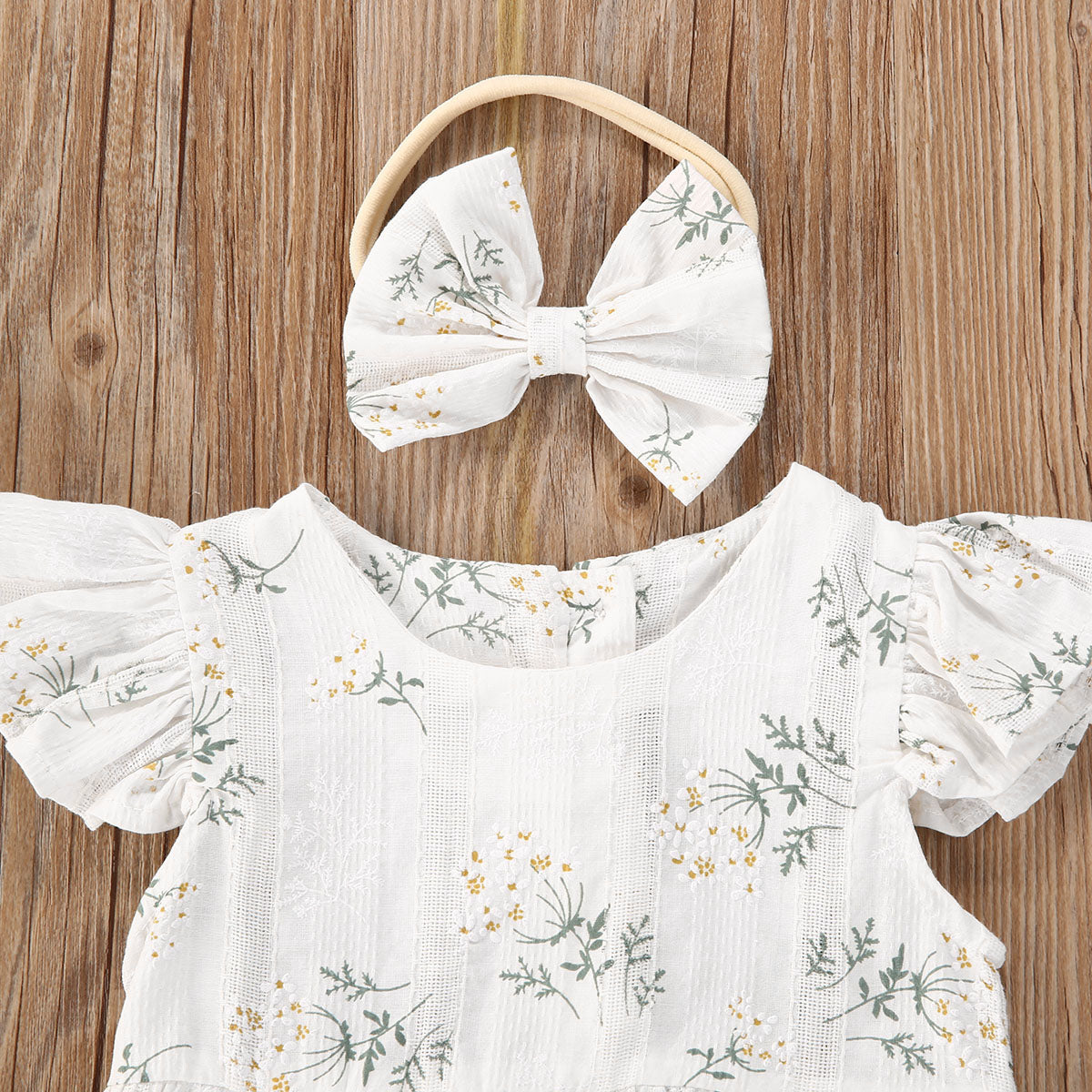 Baby Bodysuit with flowers + headband