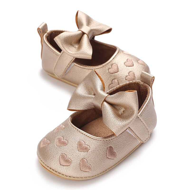 Children's bow and heart shoes