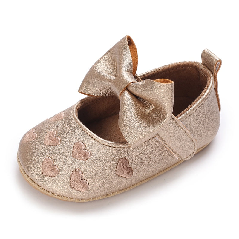 Children's bow and heart shoes