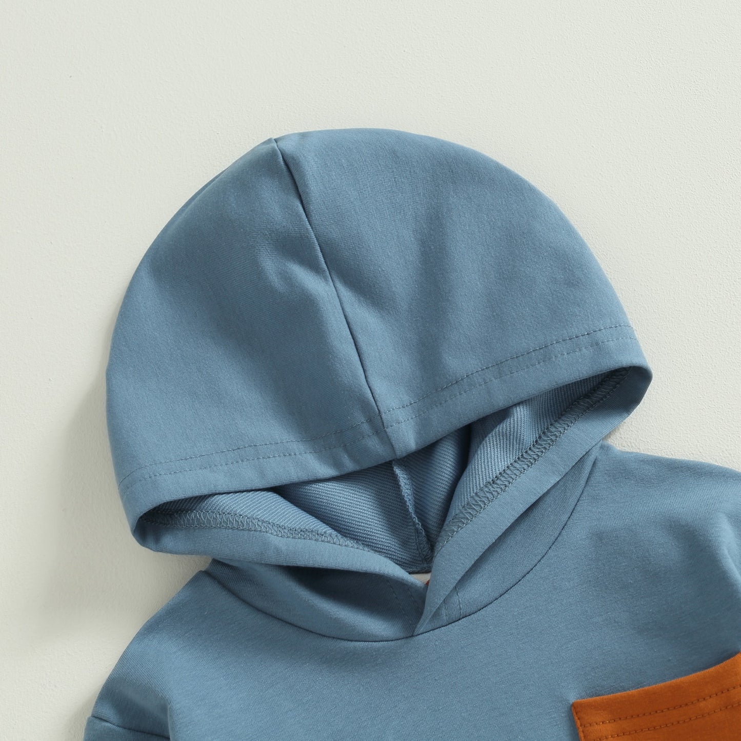 Children's set with hood and pocket