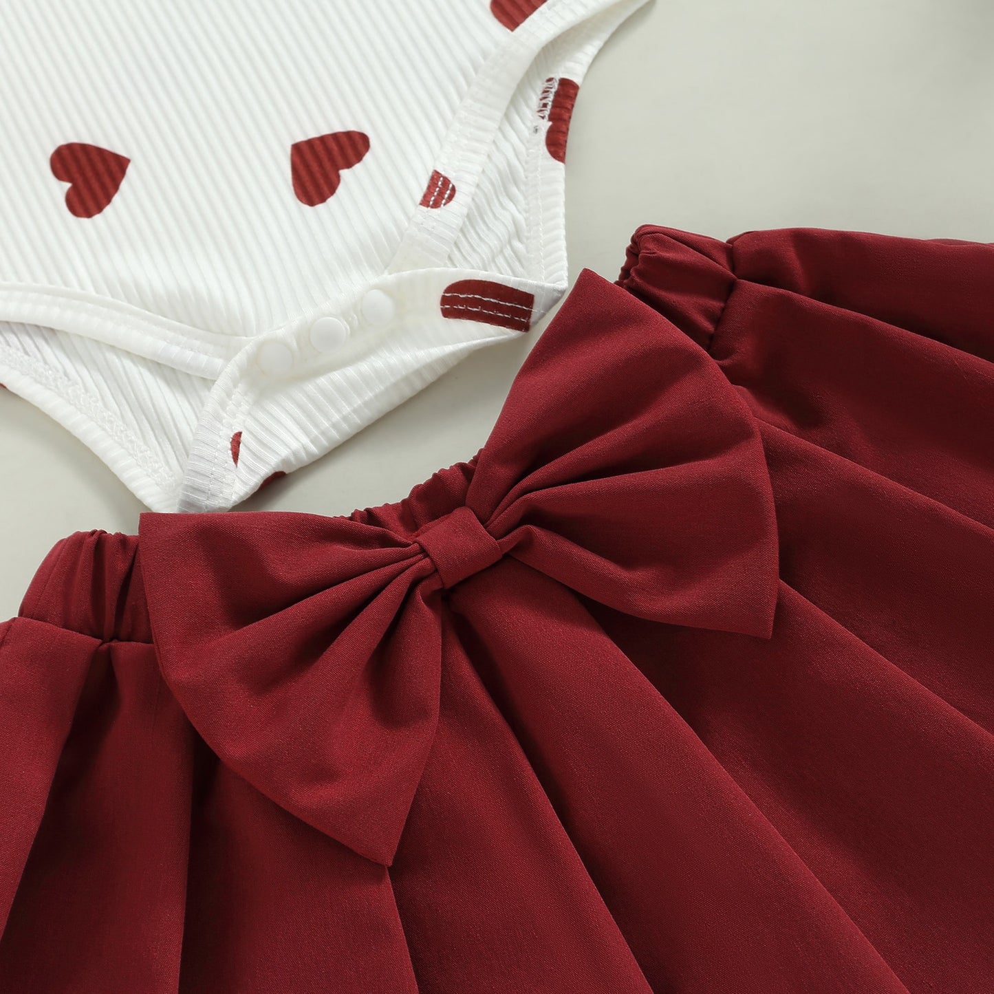 Children's set with red skirt, blouse with hearts + headband