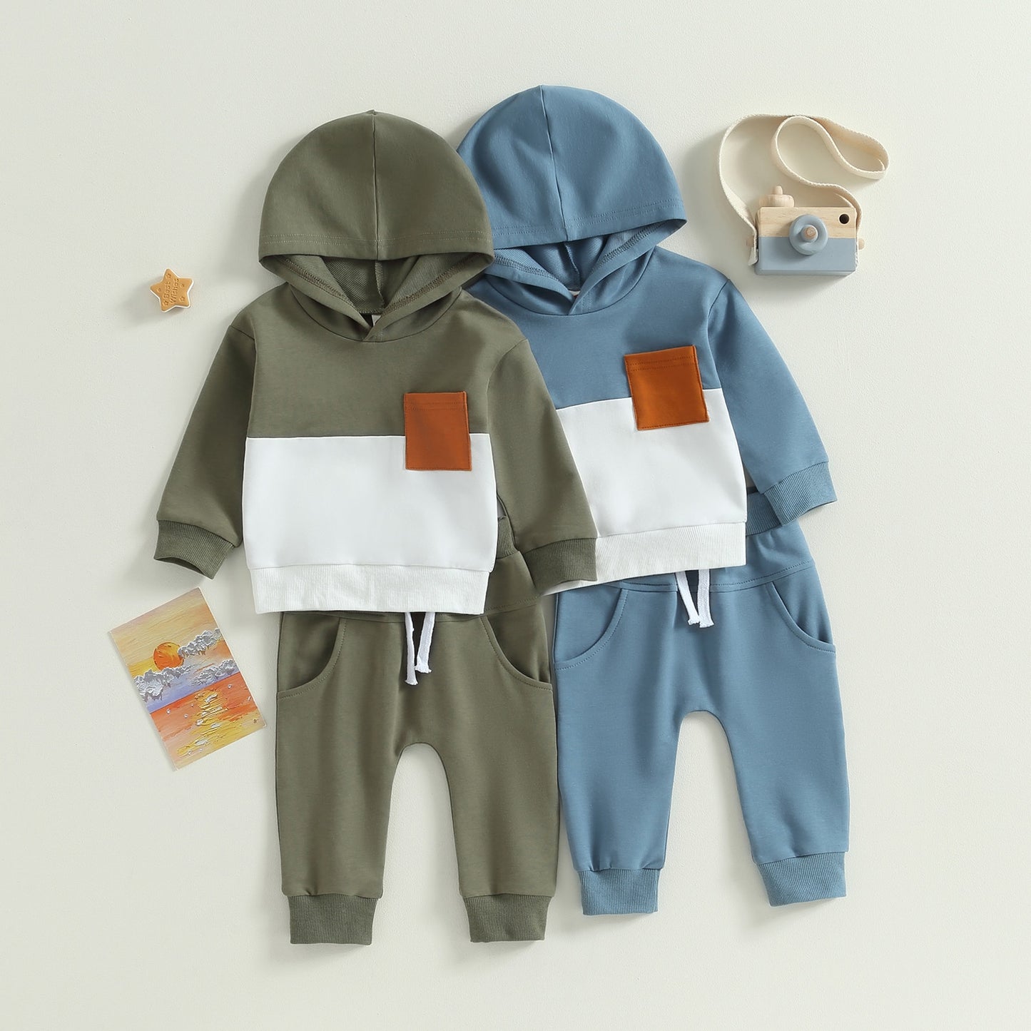 Children's set with hood and pocket