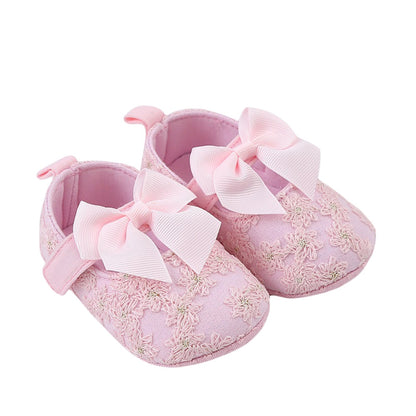 Children's shoes embroidered with bow