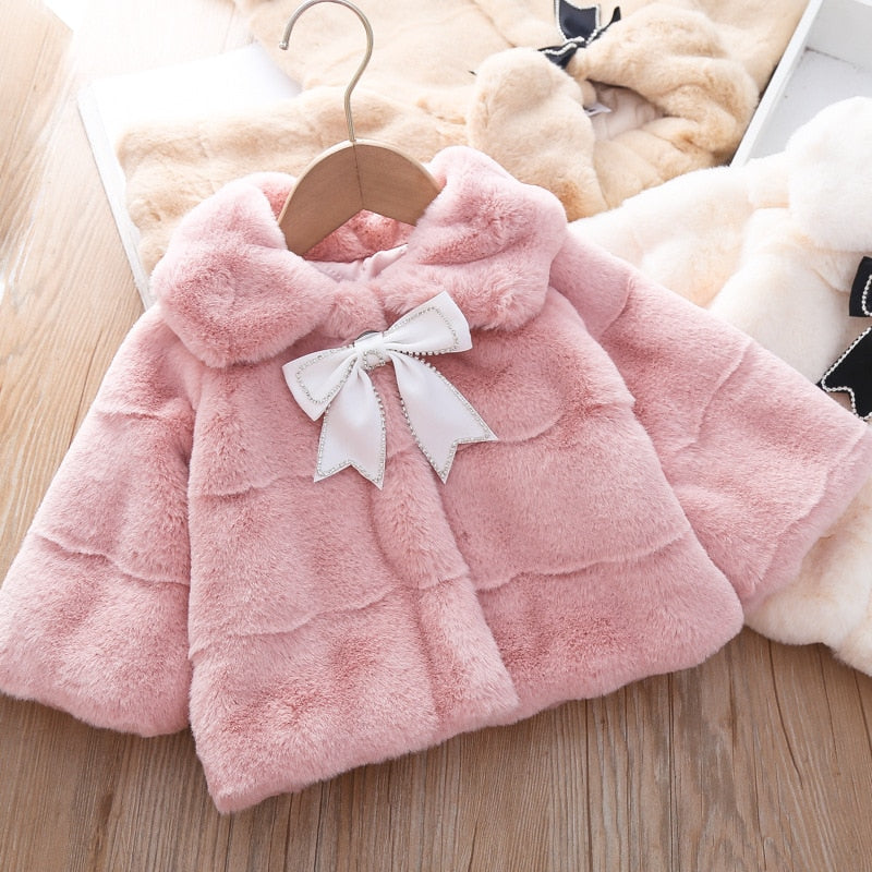 Children's warm coat with bow