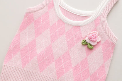 Children's set 3 pieces checkered vest with rose