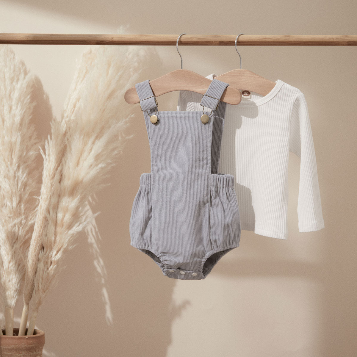 Set with children's overalls and blouse