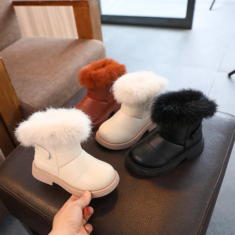 Children's boots for girls with fur