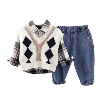 Children's set with vest and plaid shirt