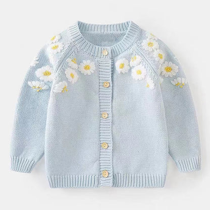 Children's sweater with daisies