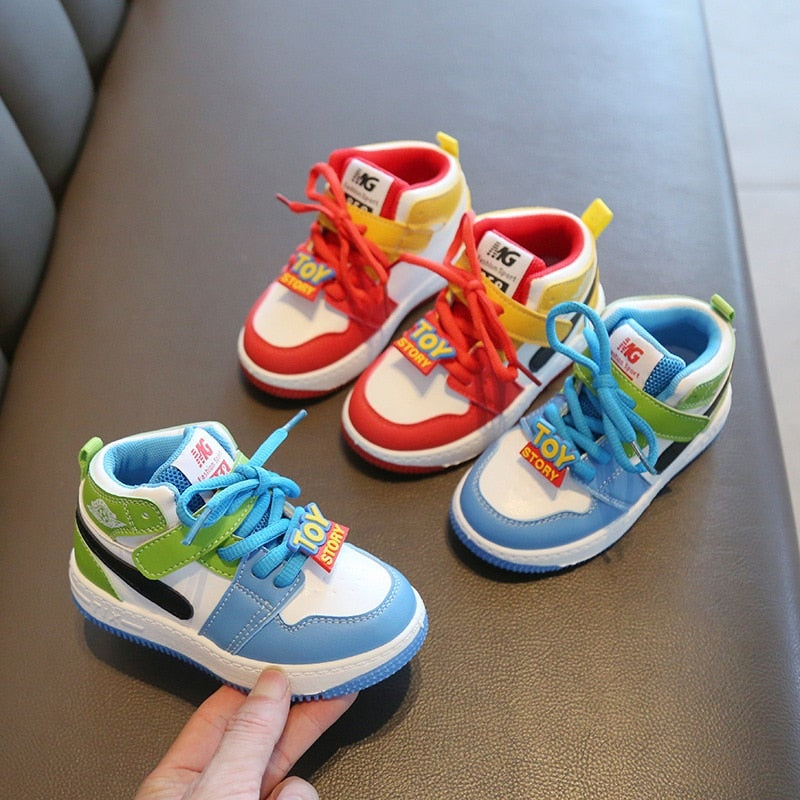 Children's  colored sneakers TOY