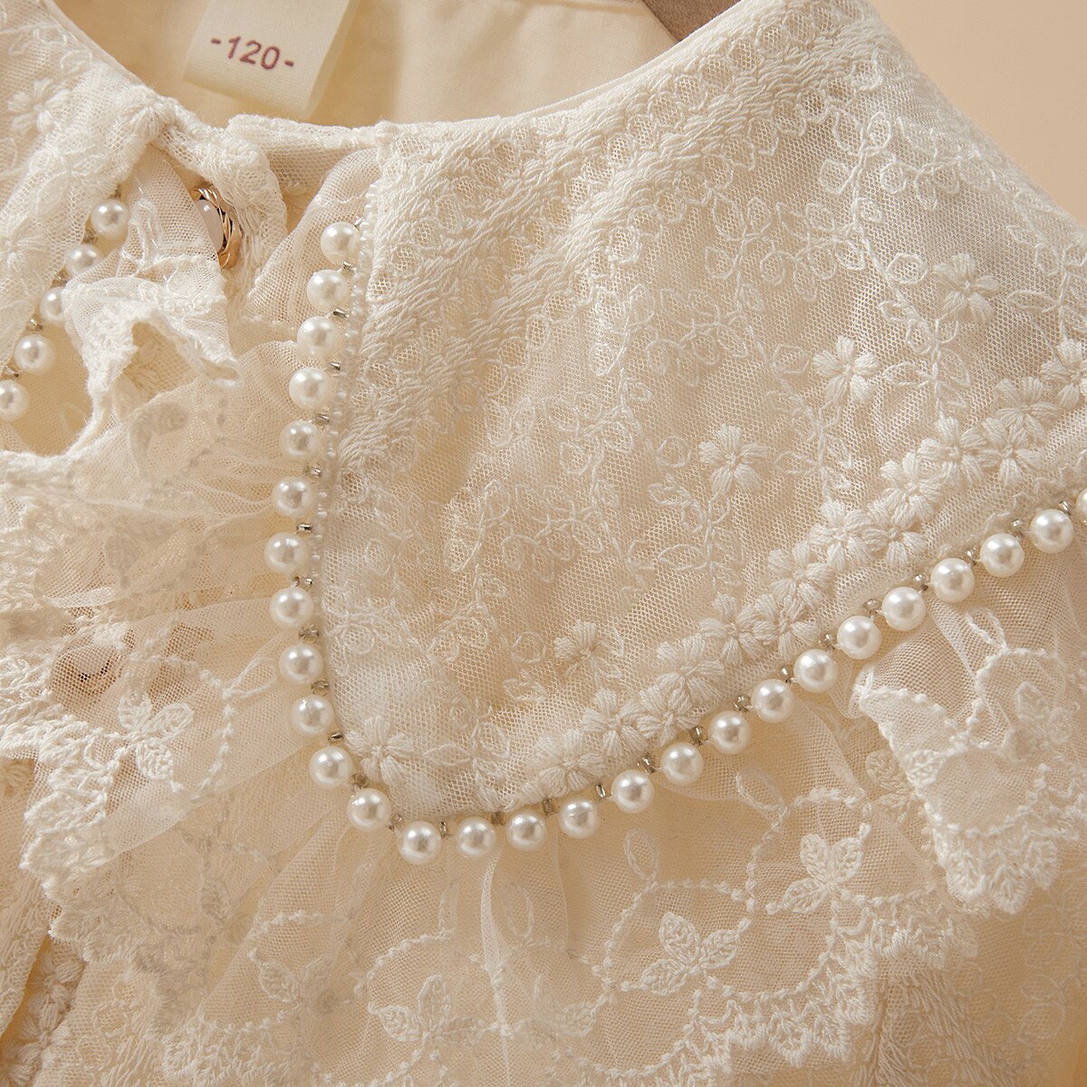 Children's vintage dress with lace collar