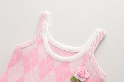 Children's set 3 pieces checkered vest with rose