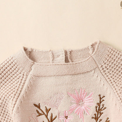 Minimalist Children's Body embroidered with flowers