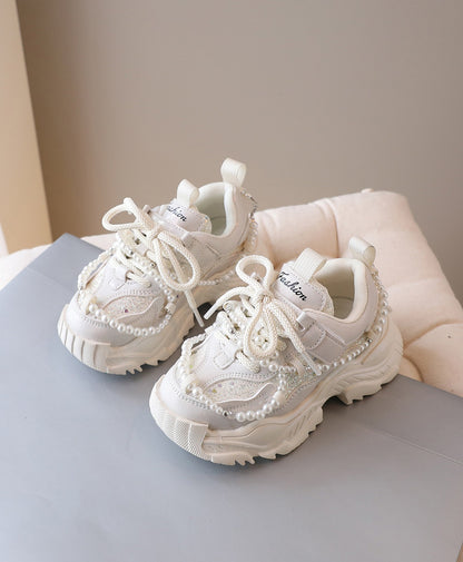 Children's sneakers with glitter and pearls