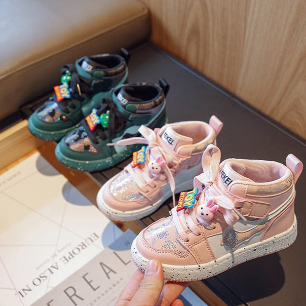 Children's toy sneakers with glitter