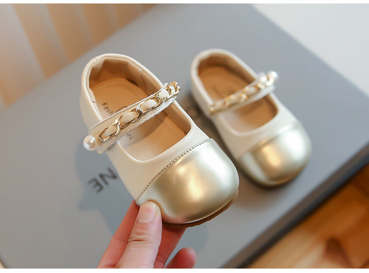 Children's shoe with metallic