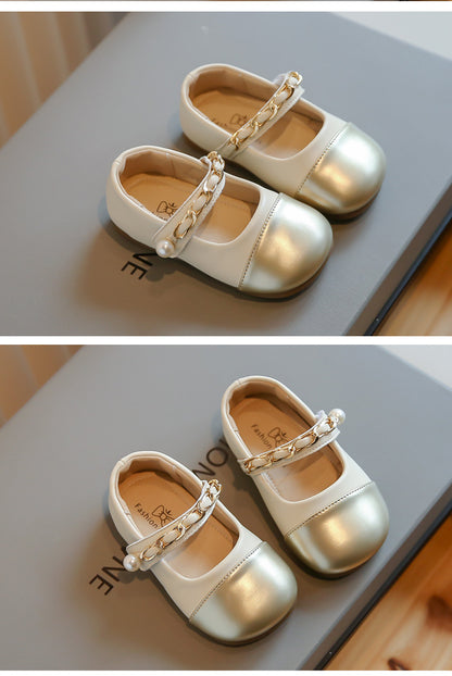 Children's shoe with metallic