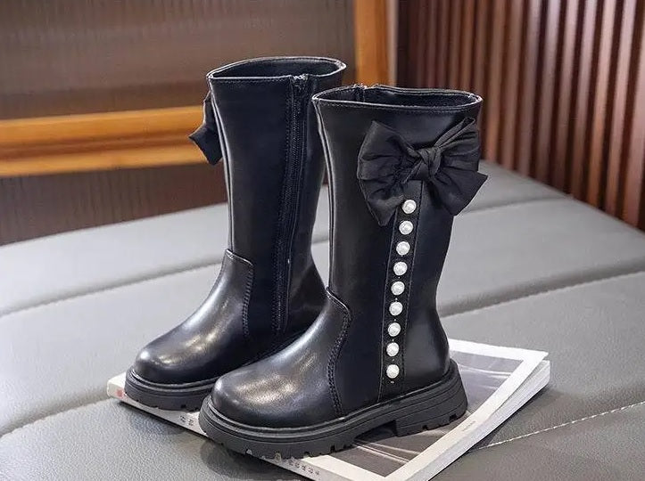 Children's ankle boots with bow and pearls