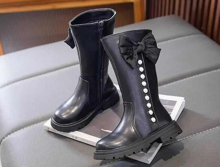 Children's ankle boots with bow and pearls