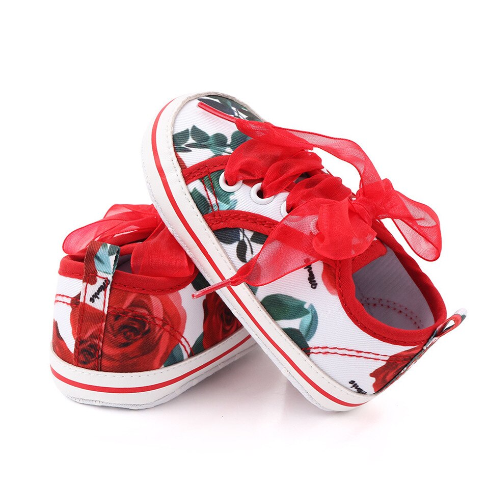 Shoelace Flowers Sneakers