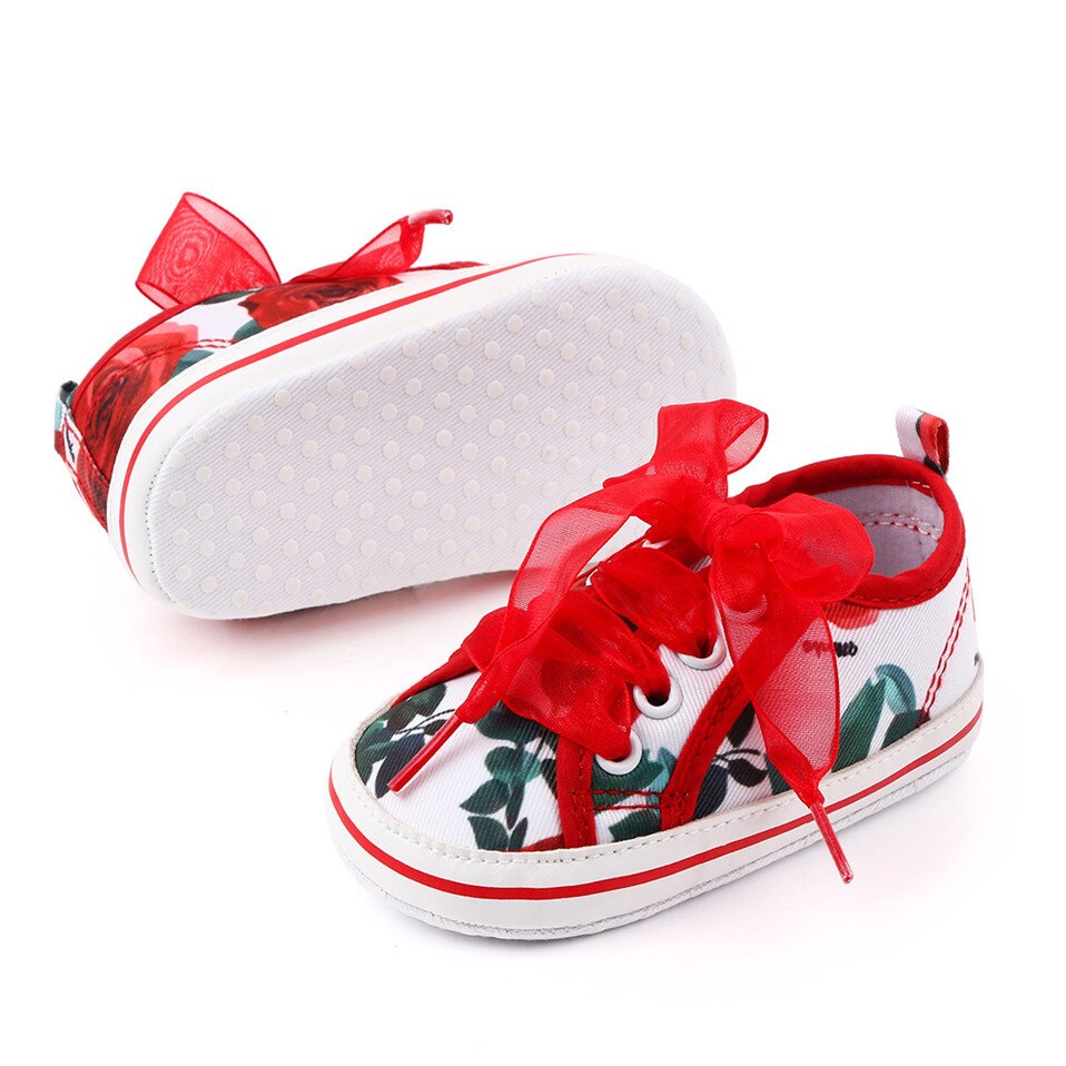 Shoelace Flowers Sneakers