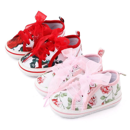 Shoelace Flowers Sneakers