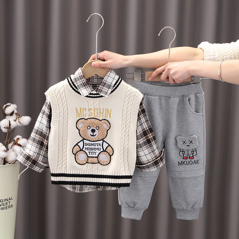 Children's set with bear vest