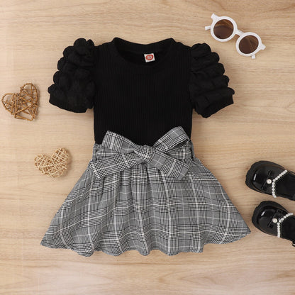 2-piece set of puffy short-sleeved blouse + plaid skirt with belt