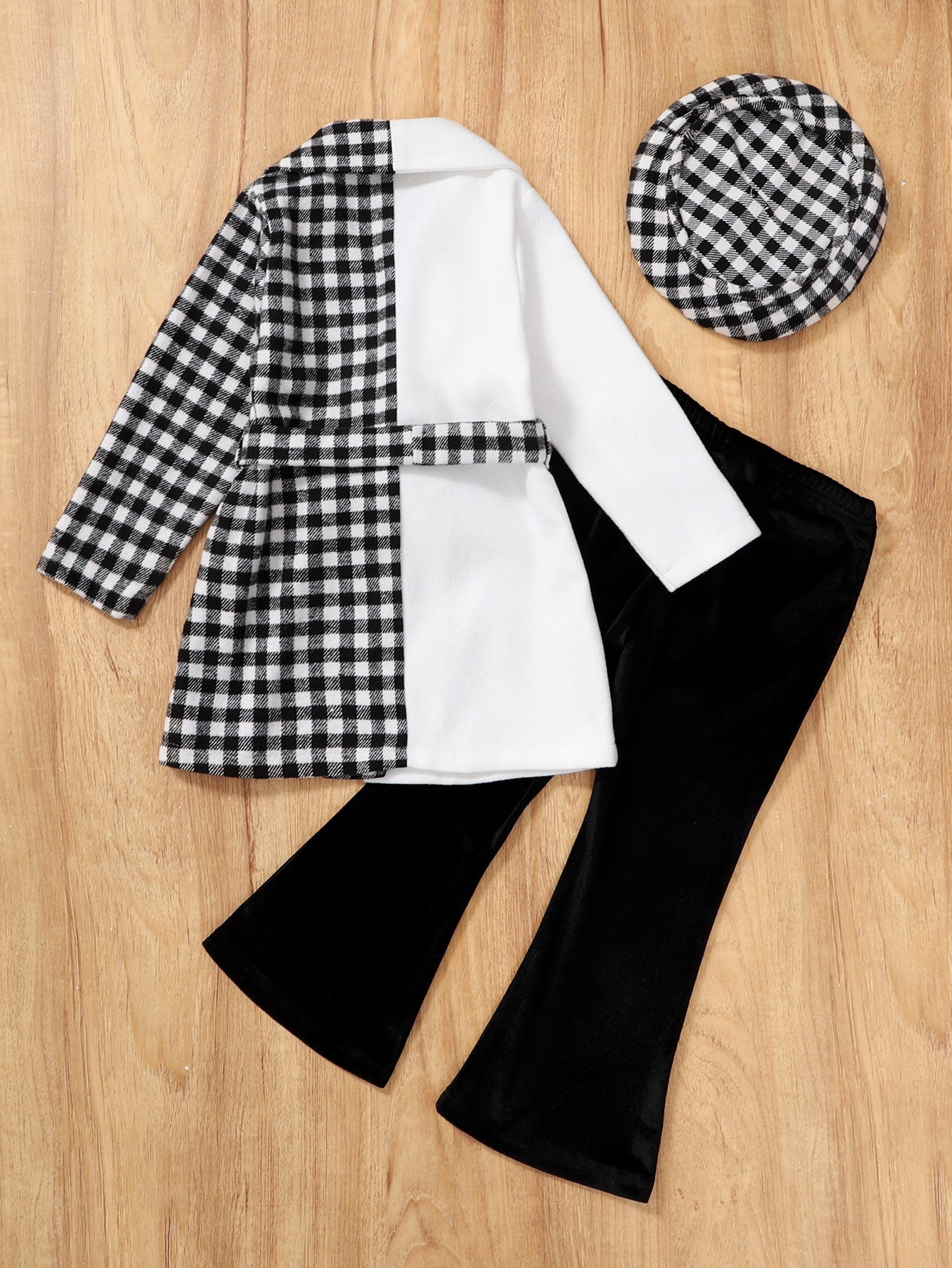 Black and White + Beret Set